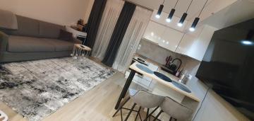 Lovely 1 bedroom vacation home with free parking.
