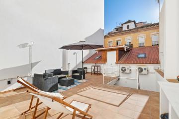 ML-Malasaña 51 New Art apartment Breakfast free