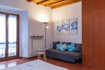 Patio Naví - renovated apartment near Bocconi & Navigli - Ascanio Sforza 49