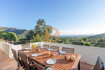 Spacious Villa in Roses with pool & amazing views