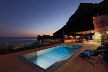 Villa The Phoenix with Private Swimming