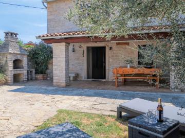 Holiday Home Lara - LBN362
