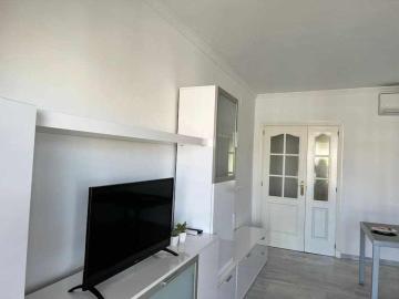 2 rooms con garaje frente Puerto Estepona