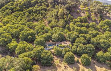 Awesome Home In Jubrique With Wifi, Private Swimming Pool And 3 Bedrooms