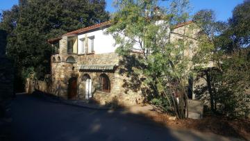 Appartement avec barbecue extérieur 4 chambres en pierre a 5 min du perthus
