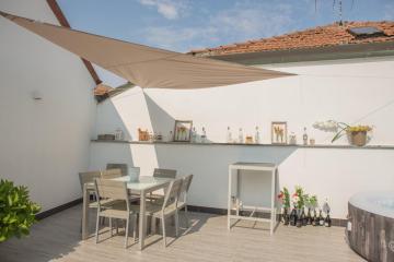 terrazza privata e jacuzzi vicino a Milano