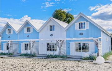 Beautiful home in Mielno with Outdoor swimming pool, WiFi and 2 Bedrooms