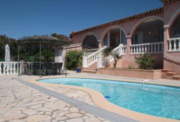 VILLA AVEC PISCINE-SAINT RAPHAEL AGAY