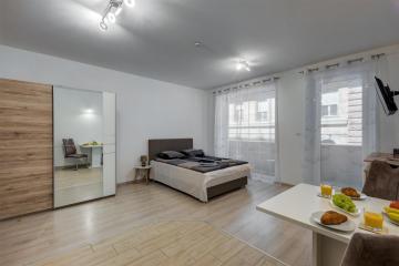 Leonardo Ground Apartment