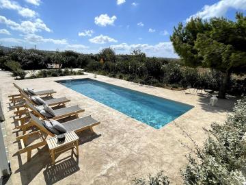 White Pearl with Private Swimming Pool