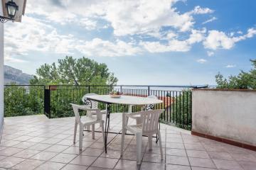 Appartamento vista mare e montagna