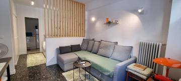 Nomad studio fully renovated in Exarchia Area 200Mpbs
