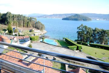 House - 4 Bedrooms with Pool WiFi and Sea views - 7739