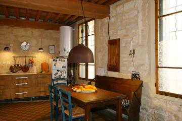 Great located townhouse in a charming La Roquette
