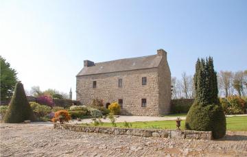 Nice home in Plouguiel with 4 Bedrooms