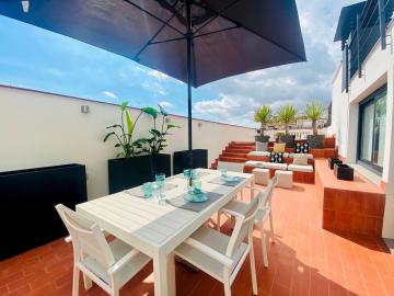 Modern Penthouse with VIEWS Near Paseo De Gracia by MyRentalHost