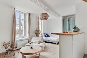 Studio with a view of the port of La Rochelle - Welkeys