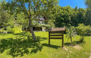 Nice home in Brod na Kupi with 3 Bedrooms