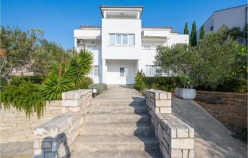 Amazing apartment in Murter with WiFi, 2 Bedrooms and Outdoor swimming pool