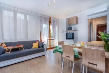 Elindra Hospital University Apartment