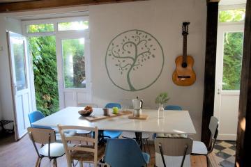 'Maison des artistes' for up to 20 in Nature Park