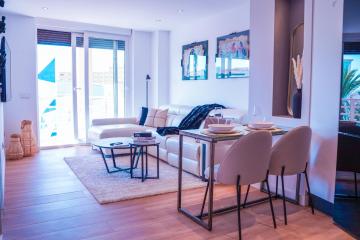 ¡Piso de lujo a 200 metros de la playa! - Marbella