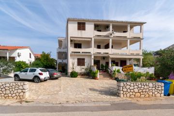 Apartment Mandre 3084c