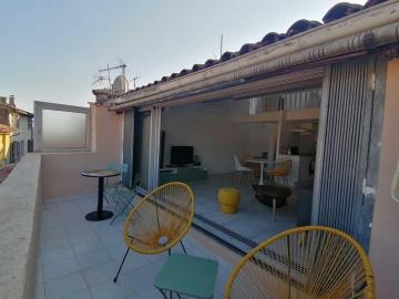Charmant appartement terrasse sur les toits