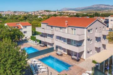 Duplex Villa Monte Grasso with two private pools