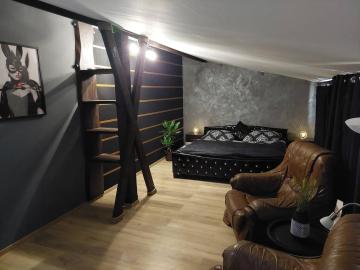VIP Club Apartments