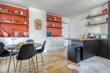 Superb Branded New flat of 50sqm -Heart of Paris 9