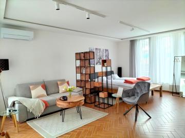 Sakura 2 Studio Apartmants