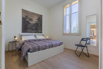 Accademia delle Belle Arti University Apartment