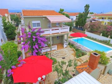 Villa Goga with heated pool