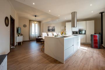 Modern apartment in Gravedona - Larihome