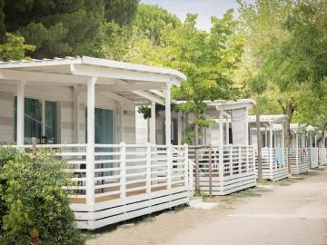 Modern Mobile Home in Cesenatico with terrace near the beach