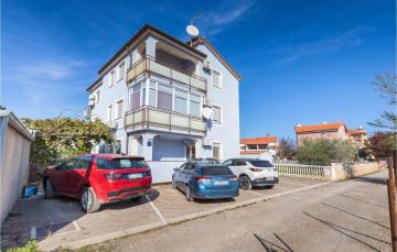 Beautiful apartment in Fazana with 2 Bedrooms and WiFi
