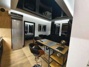 Apartament Skarbowa 1 A Silver and Gold