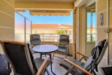 REF 1766 - 2 bedroom apartment in Cannes 200m from beaches