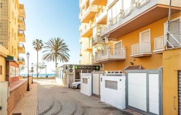 Nice apartment in Fuengirola with 2 Bedrooms and WiFi
