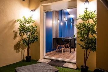BLUE NIGHT - Jacuzzi - Netflix - Bord de Seine