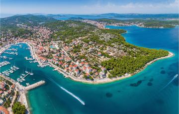 Stunning apartment in Jezera Tisno with 1 Bedrooms and WiFi