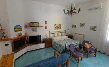 Ponza Holiday Homes - Santa Maria