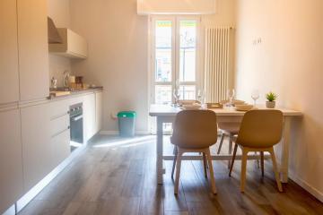 Modern centraal gelegen appartement in Bologna.