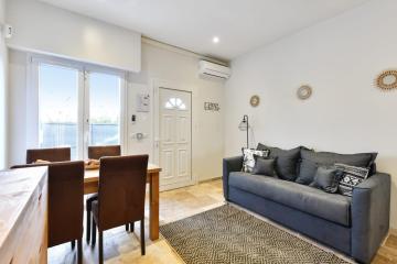 Bright flat 3 min to the beach close to Marineland Antibes - Welkeys