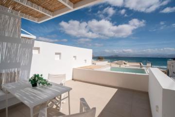 Deluxe Maisonette With Private Jacuzzi