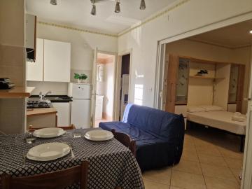 [Borghetto S.S.] trilocale davanti al mare - A/C
