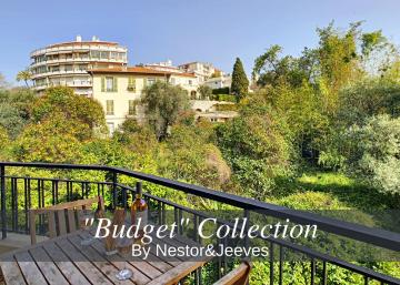 Nestor&Jeeves - SOLAR - By sea - Balcony