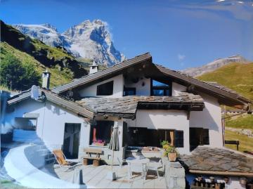 Skichaletcervinia Ski in Ski out 8p op piste nr. 5 uitzicht Matterhorn