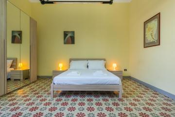 GoodStay Emperor Apartment